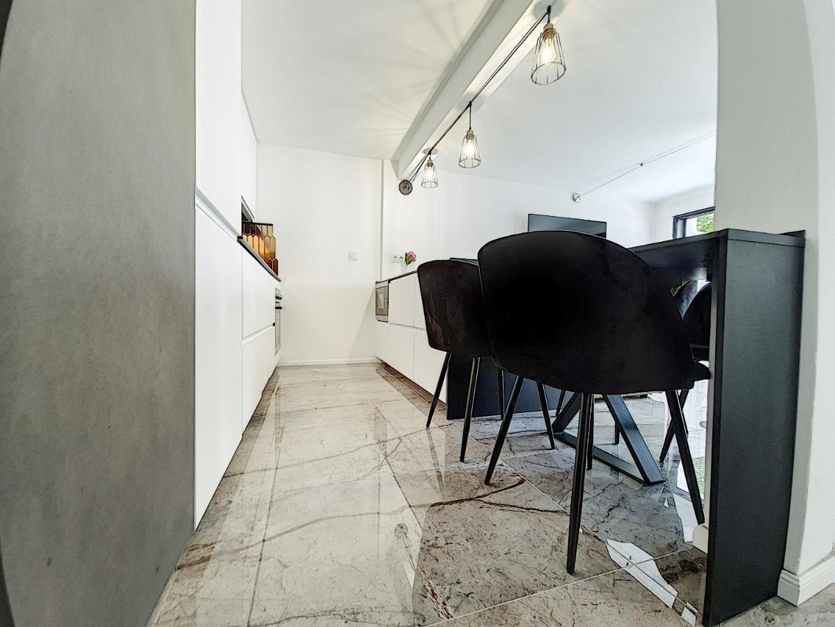 Apartamento Moyi Basse-Goulaine Exterior foto